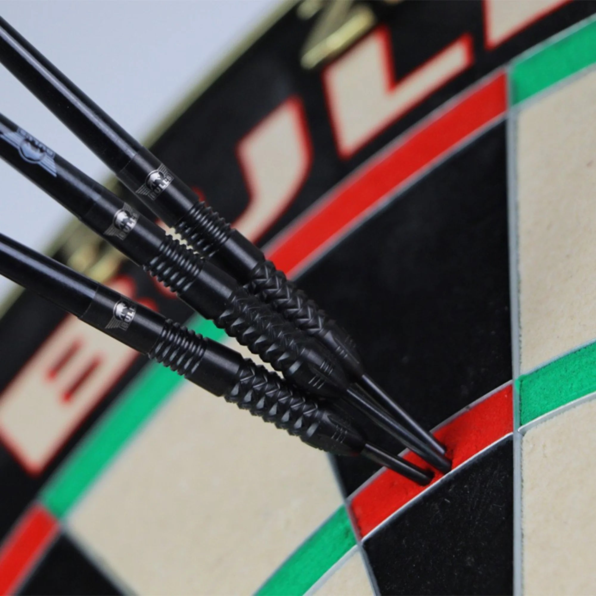 Bulls CALIBER Steel Dart 22g/90%